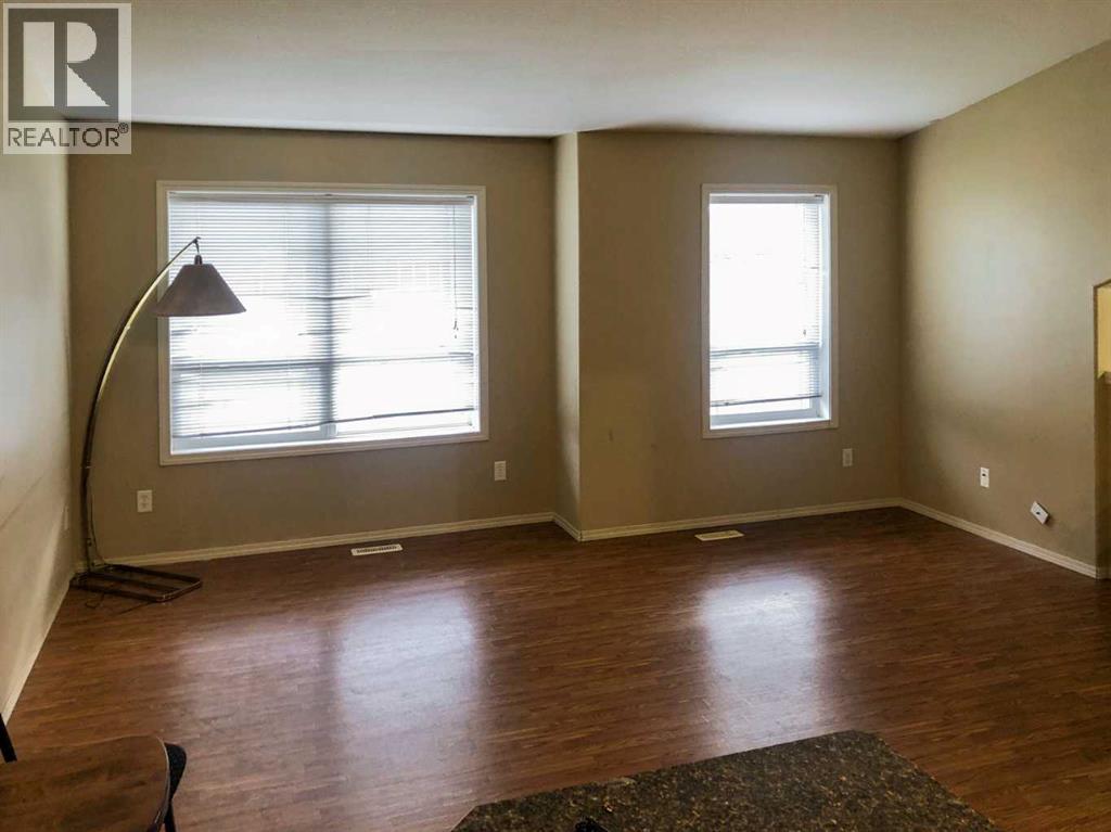 7019 Deer Street, Lacombe