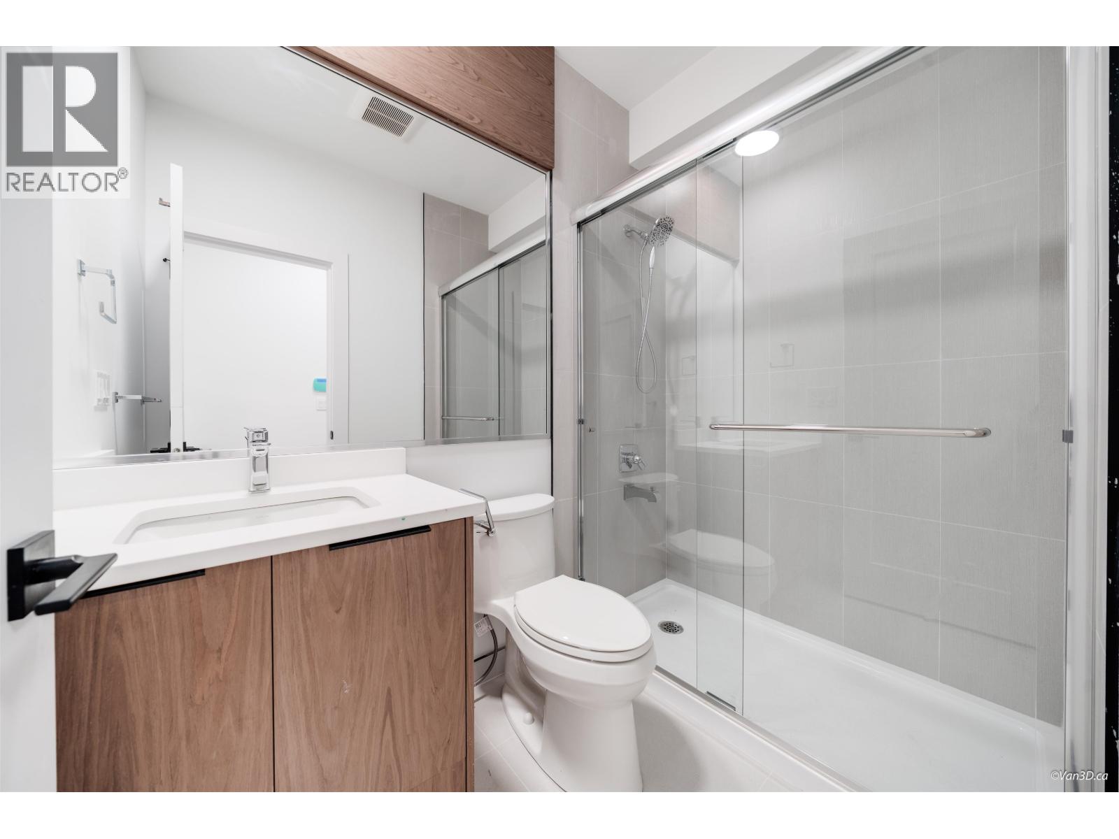 817 CORNELL AVENUE, Coquitlam