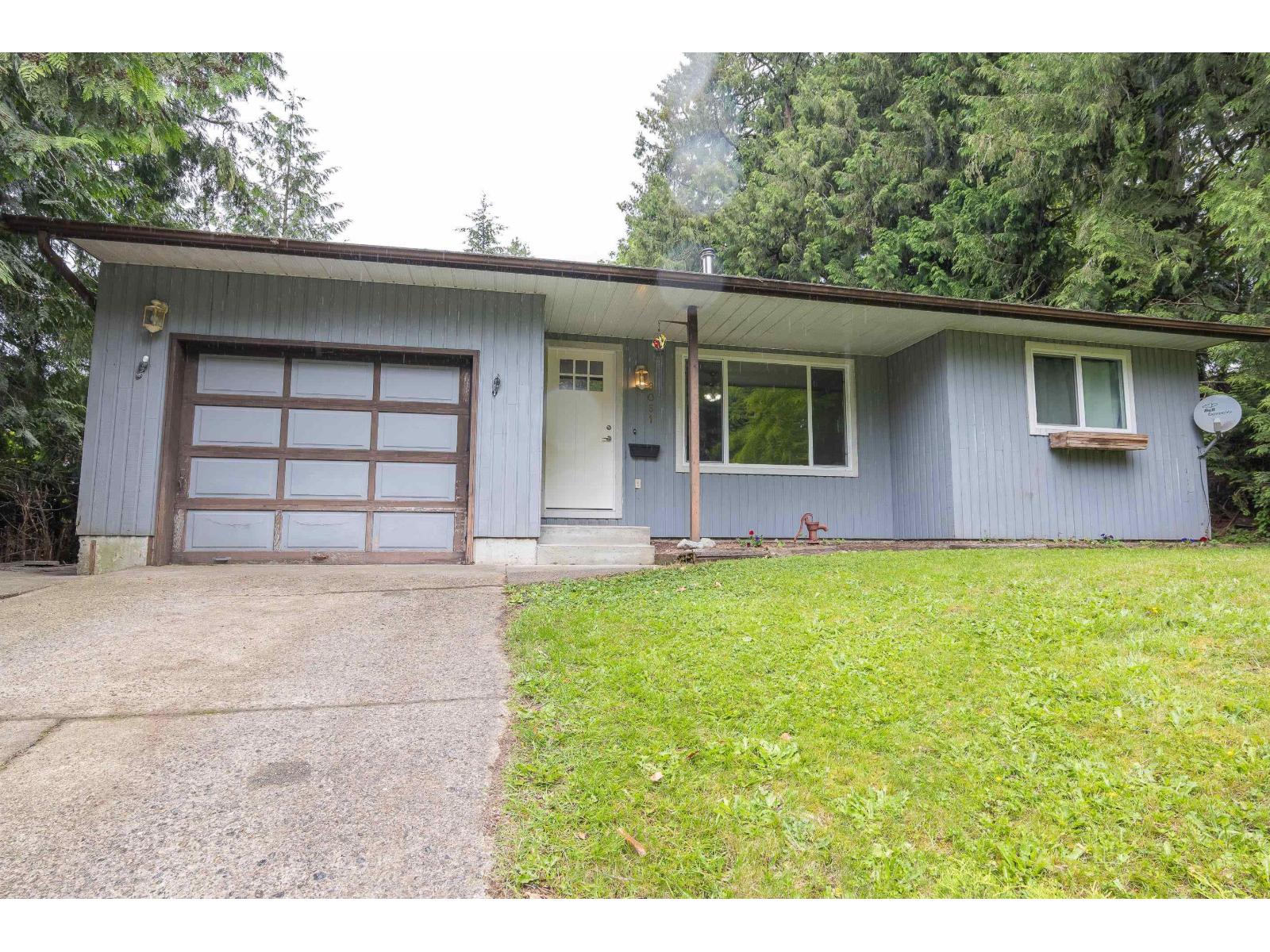 8061 CARIBOU STREET, Mission