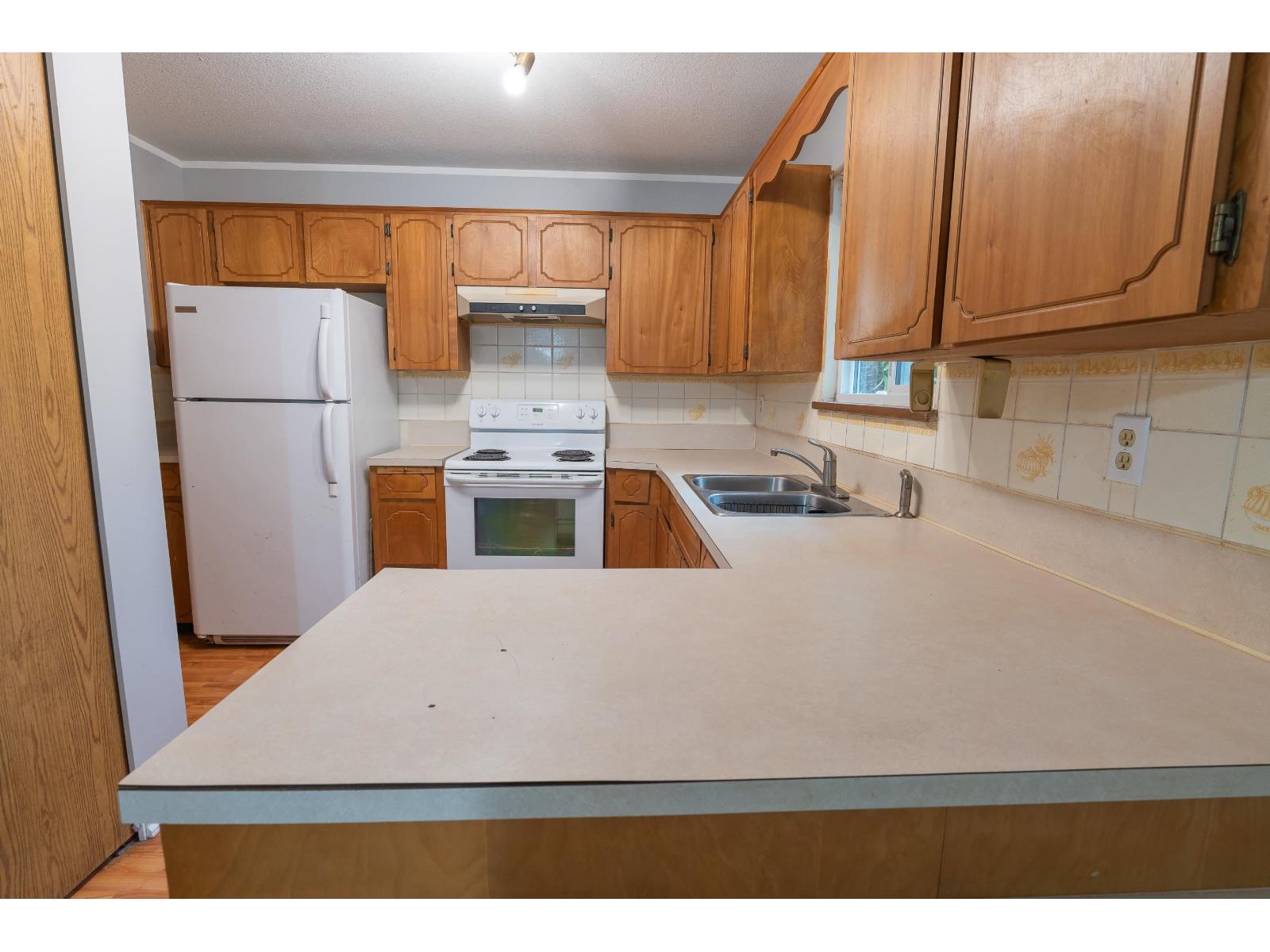 8061 CARIBOU STREET, Mission