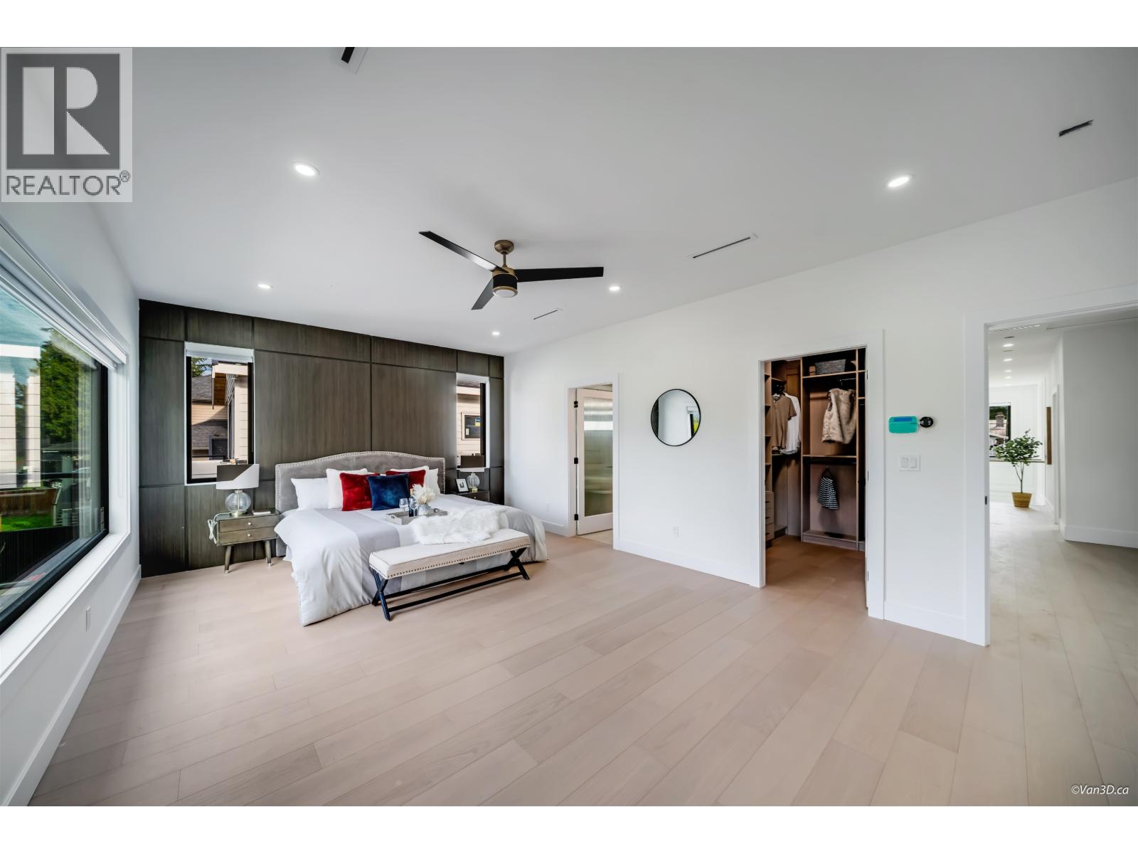 819 CORNELL AVENUE, Coquitlam