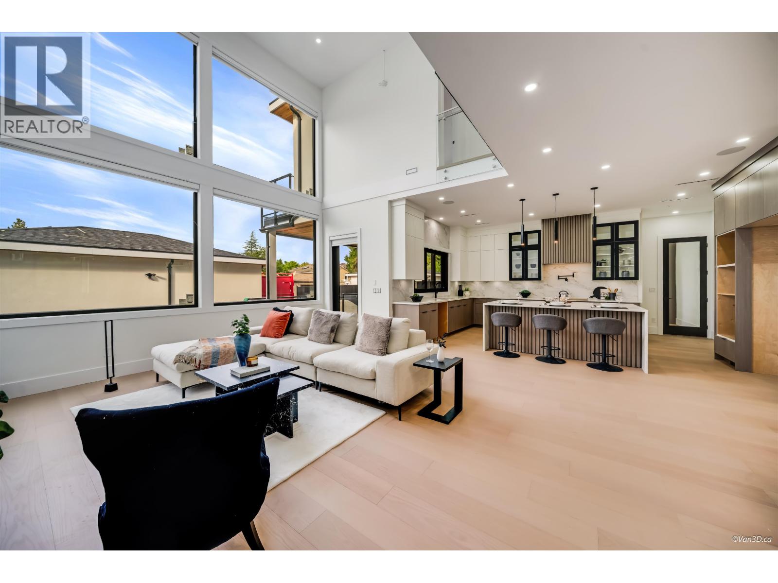 819 CORNELL AVENUE, Coquitlam