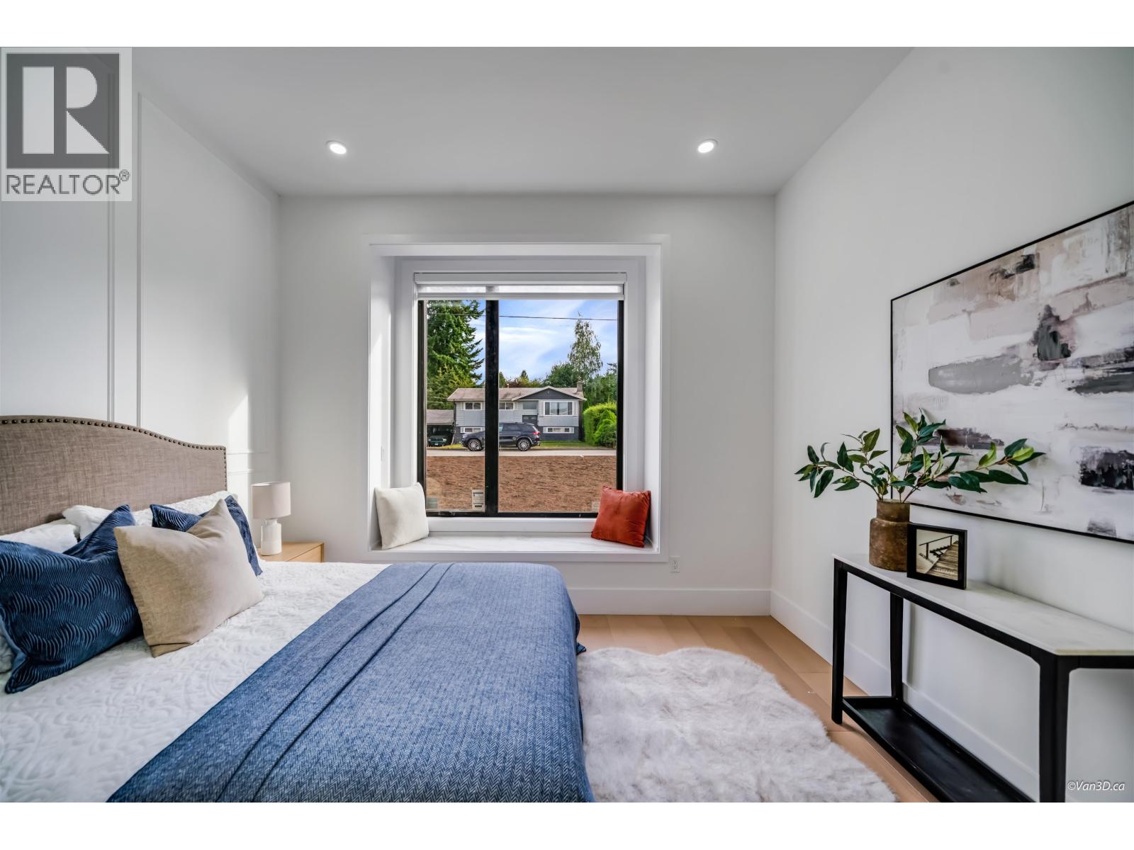 819 CORNELL AVENUE, Coquitlam