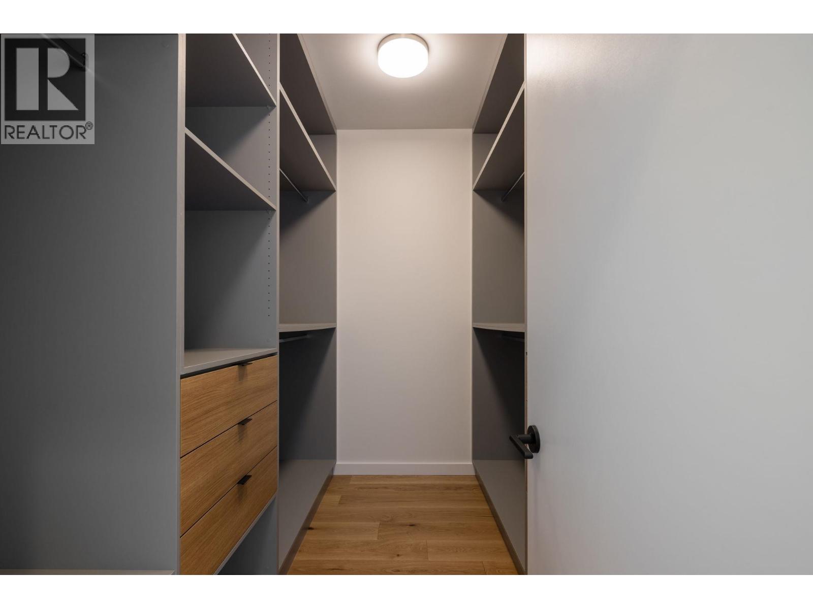 2943 HUCKLEBERRY DRIVE, Squamish