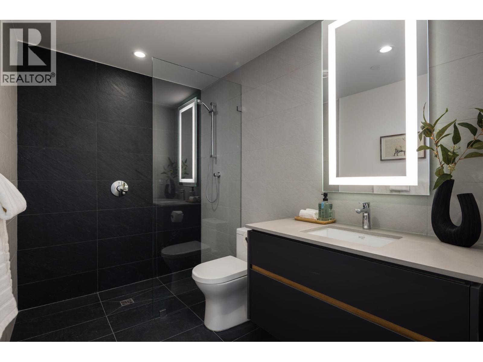 2943 HUCKLEBERRY DRIVE, Squamish