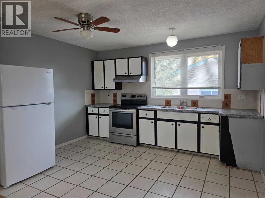 Single Family House Bungalow for Sale in  Penswood Way SE Penbrooke Meadows Calgary 