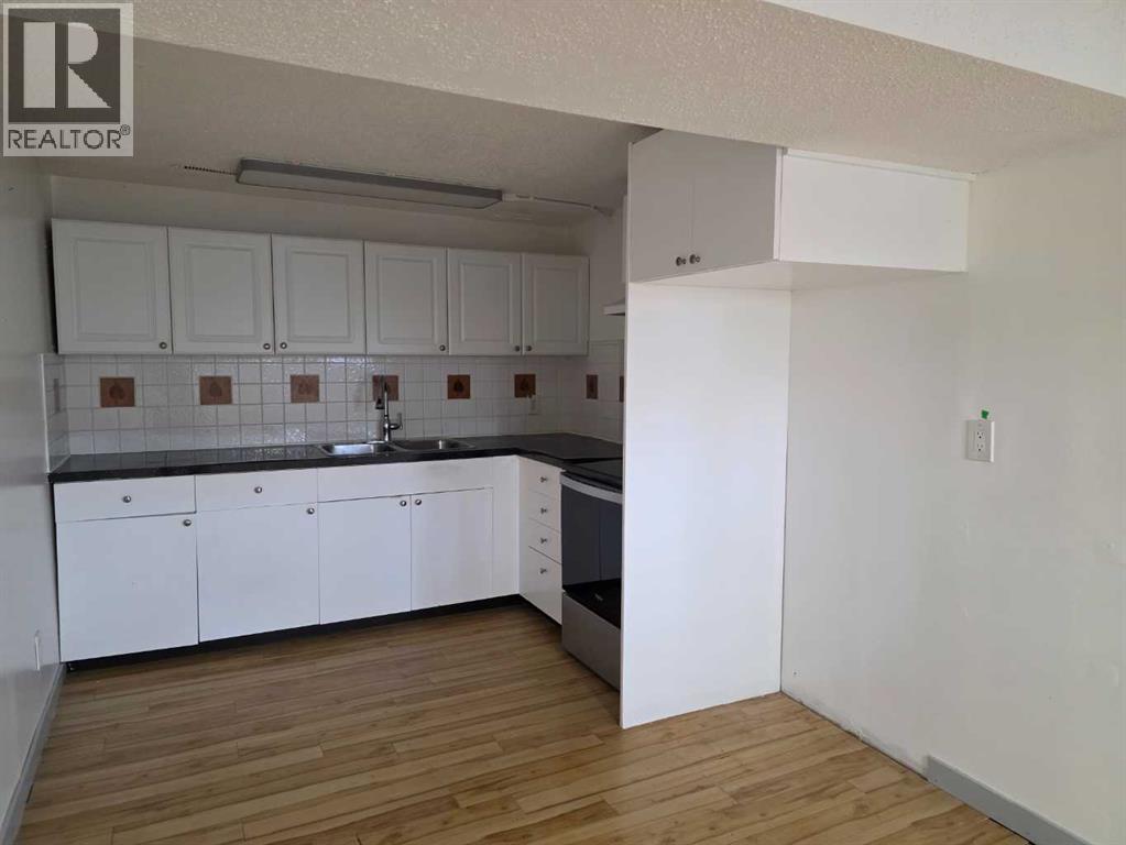 Single Family House Bungalow for Sale in  Penswood Way SE Penbrooke Meadows Calgary 