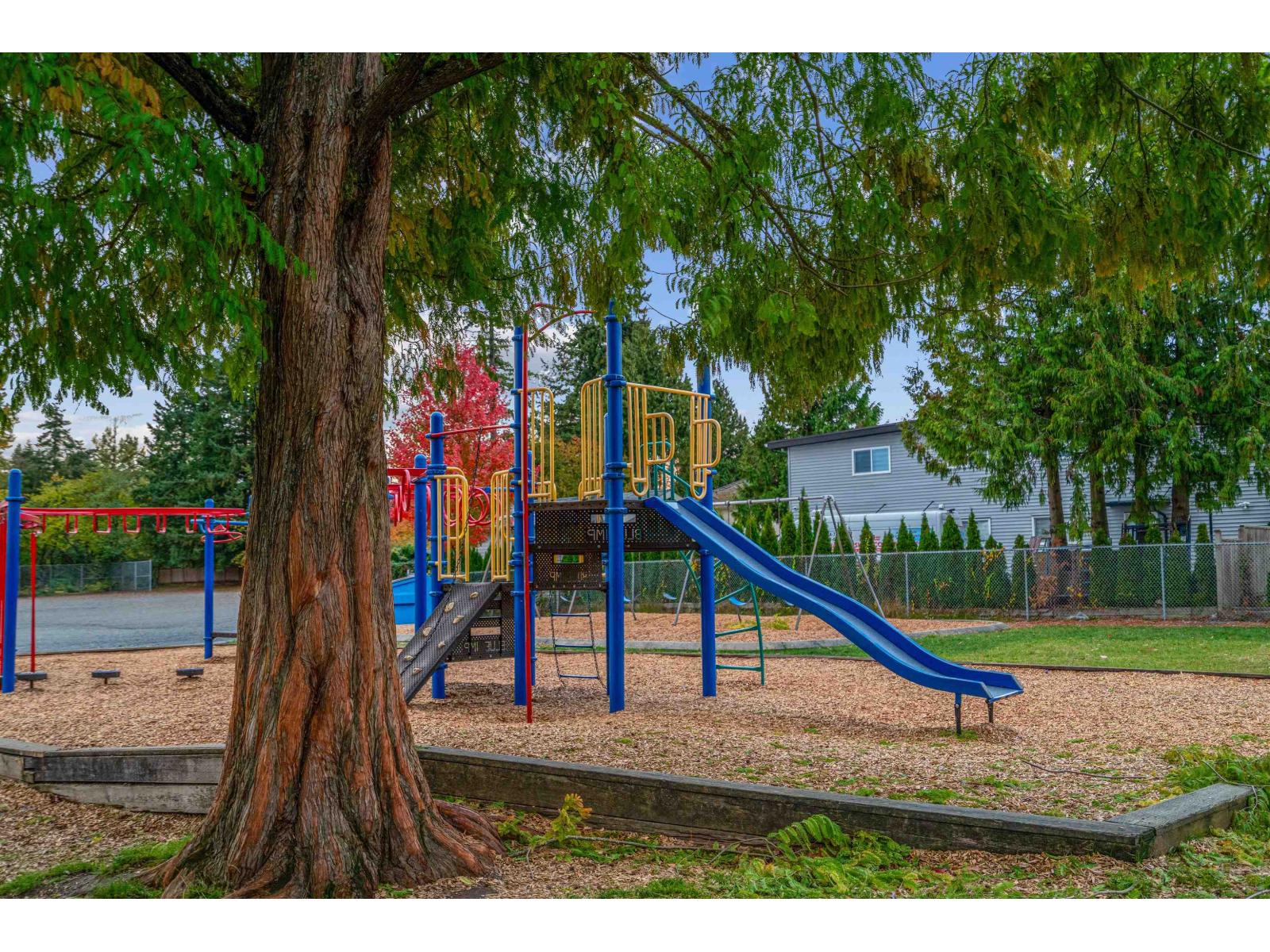 102 7150 133 STREET, Surrey