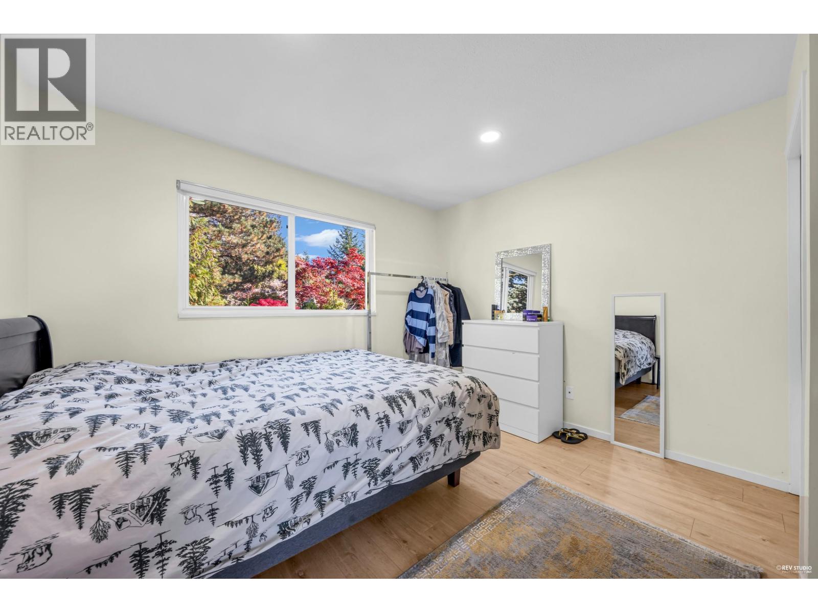 4673 WOODBURN ROAD, West Vancouver