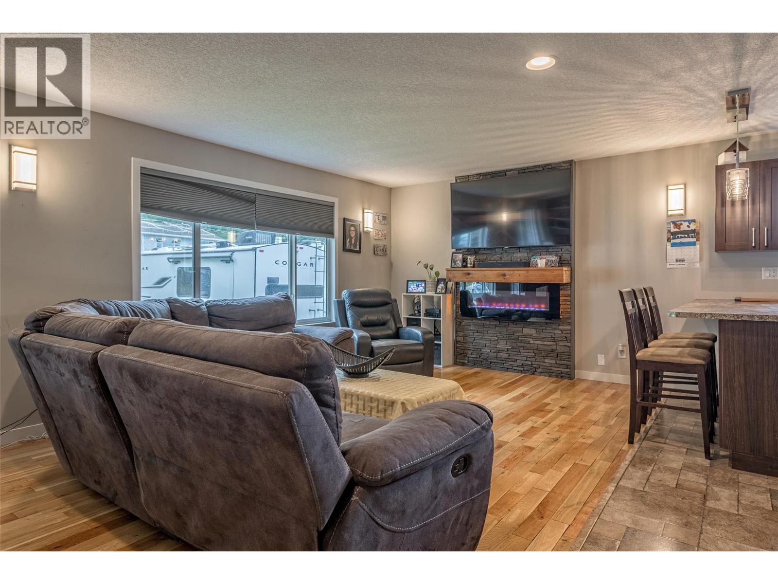  3286 Upper McLeod Road, Spallumcheen