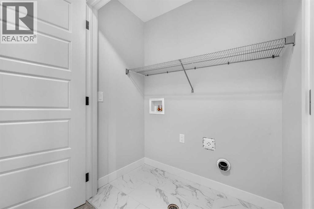 Single Family House for Sale in  Amblefield Avenue NW Moraine Calgary 