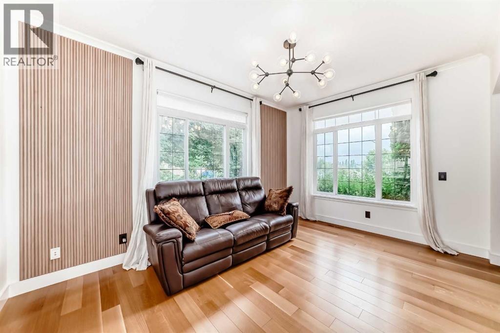 Single Family House for Sale in  Tuscany Estates Crescent NW Tuscany Calgary 