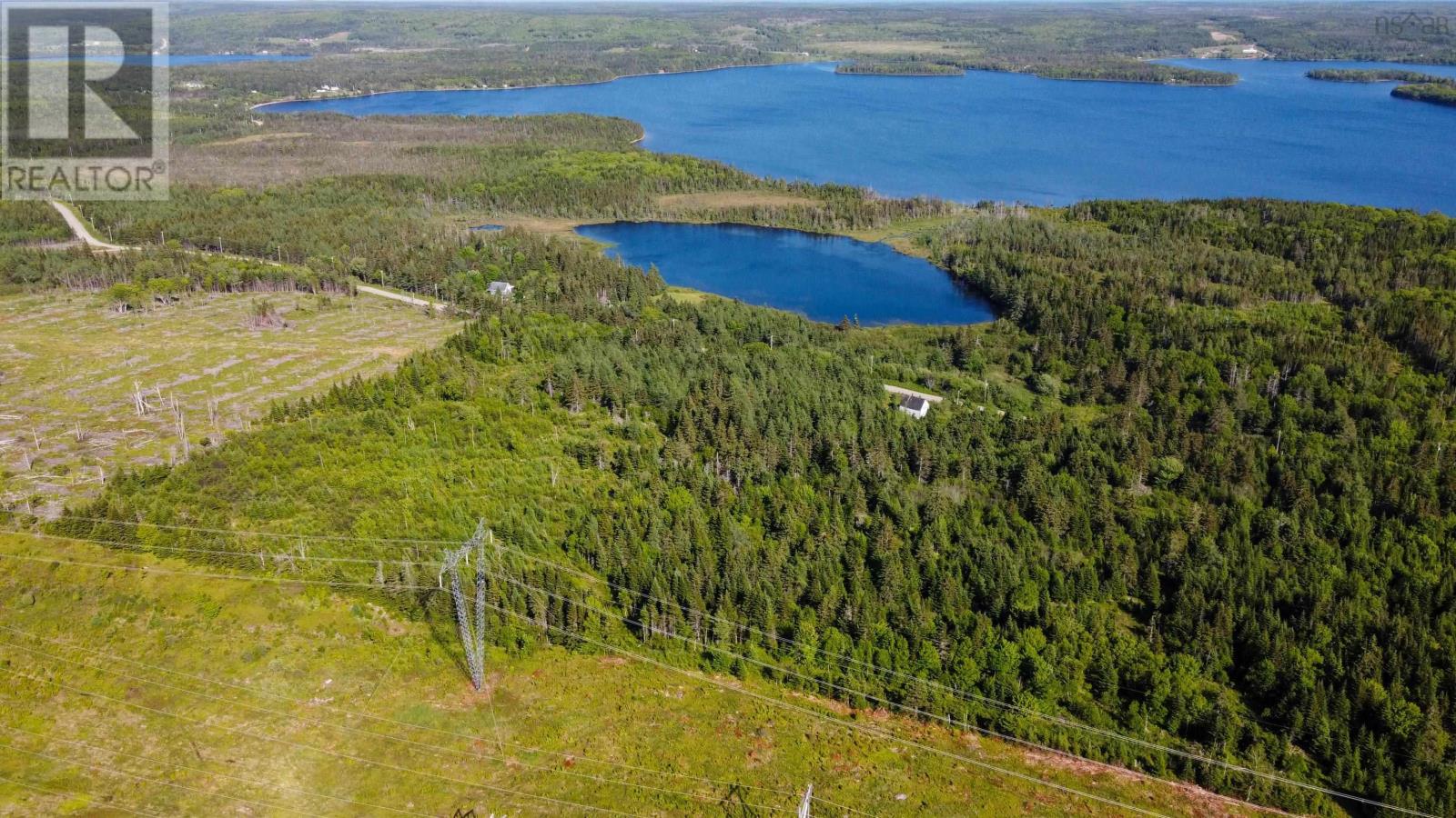 Property 24 of 32 of 824 Salem Road