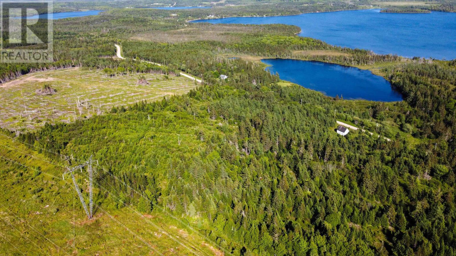 Property 20 of 32 of 824 Salem Road