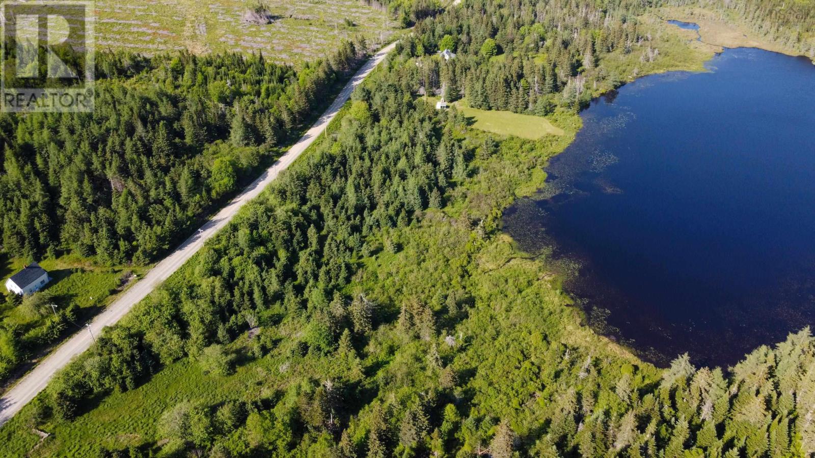 Property 28 of 32 of 824 Salem Road