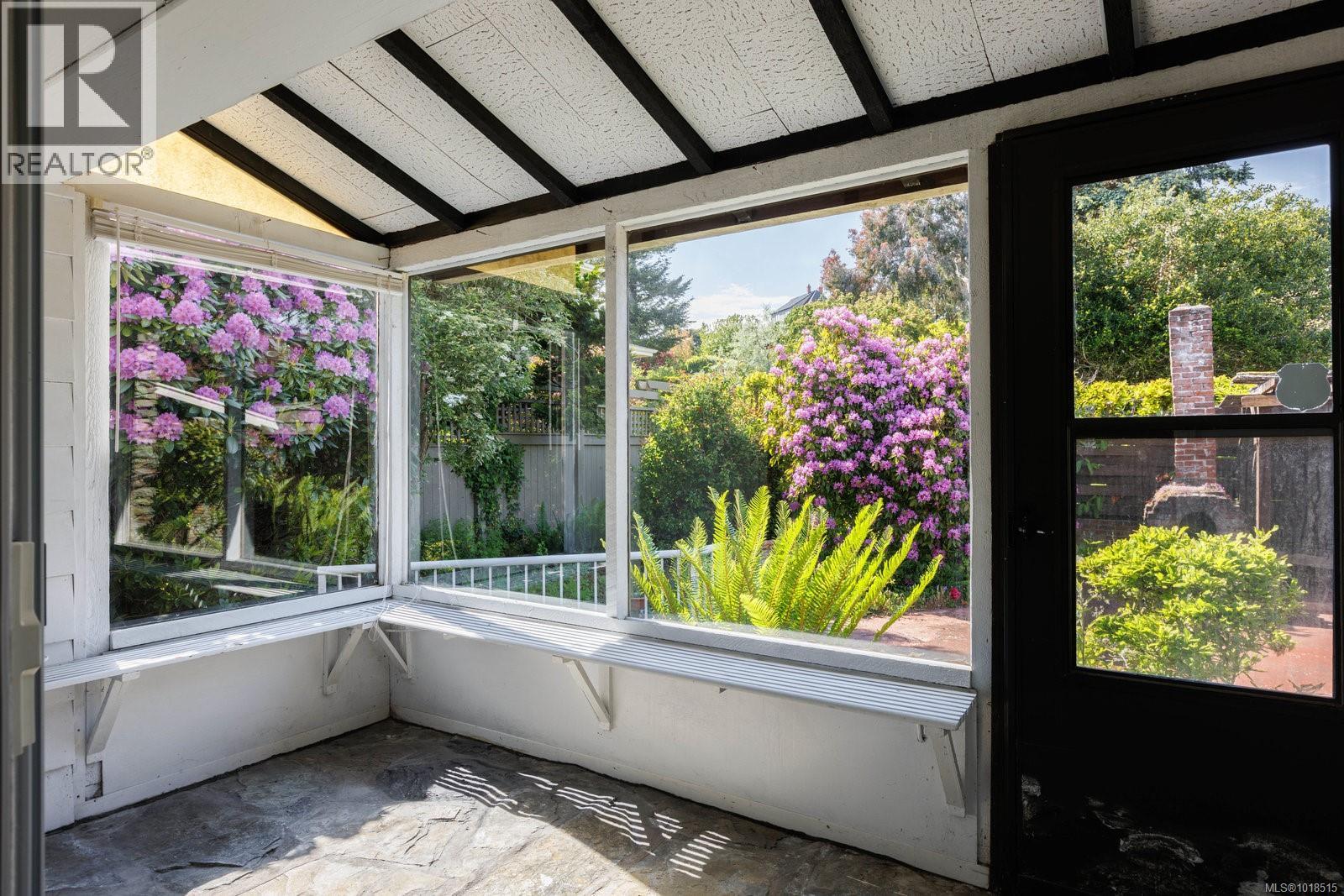  280 King George Terrace, Oak Bay