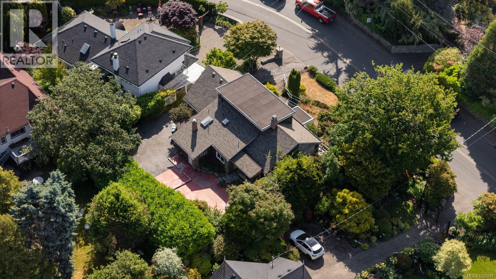  280 King George Terrace, Oak Bay