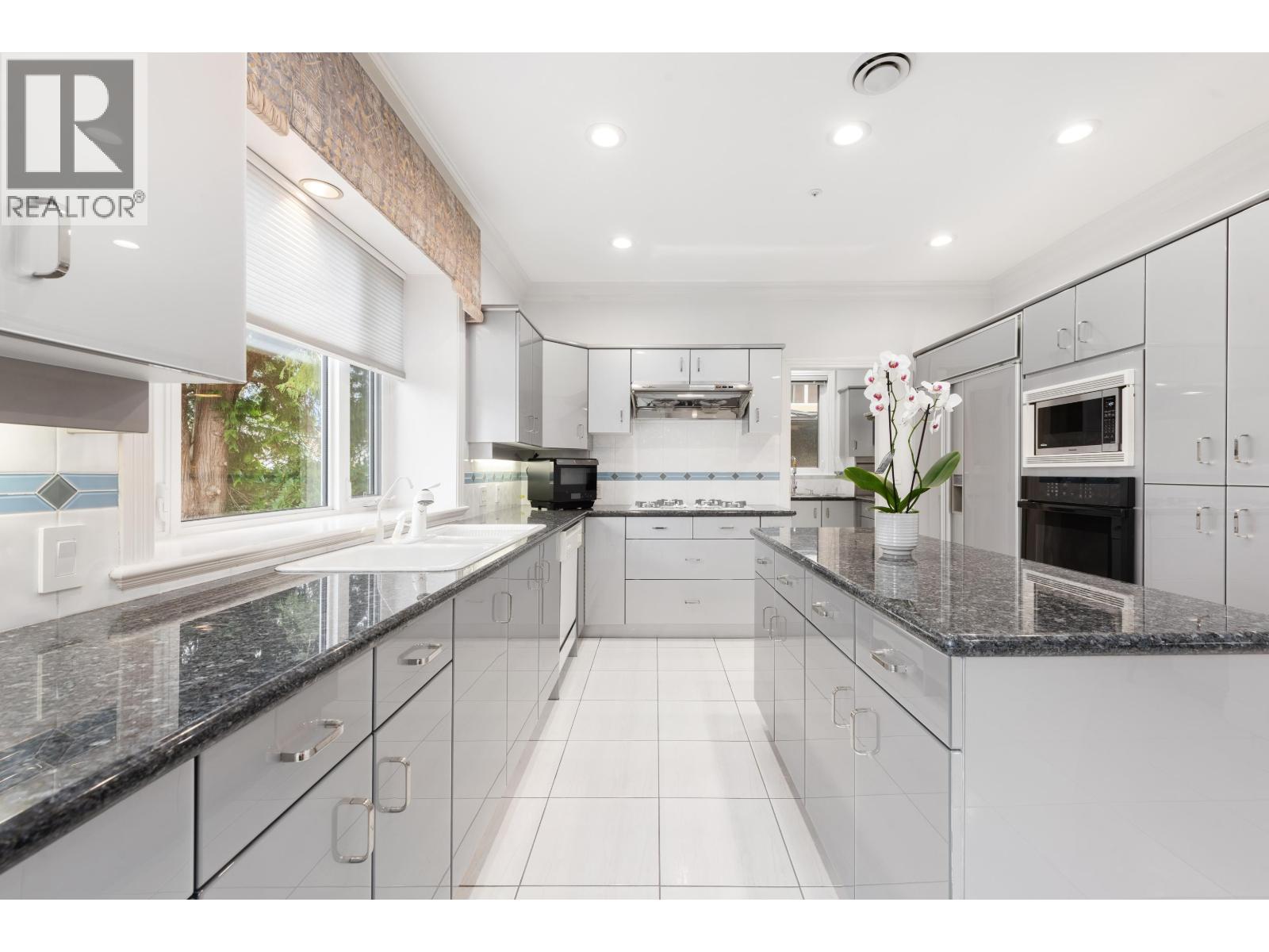 1363 W 51 AVENUE, Vancouver