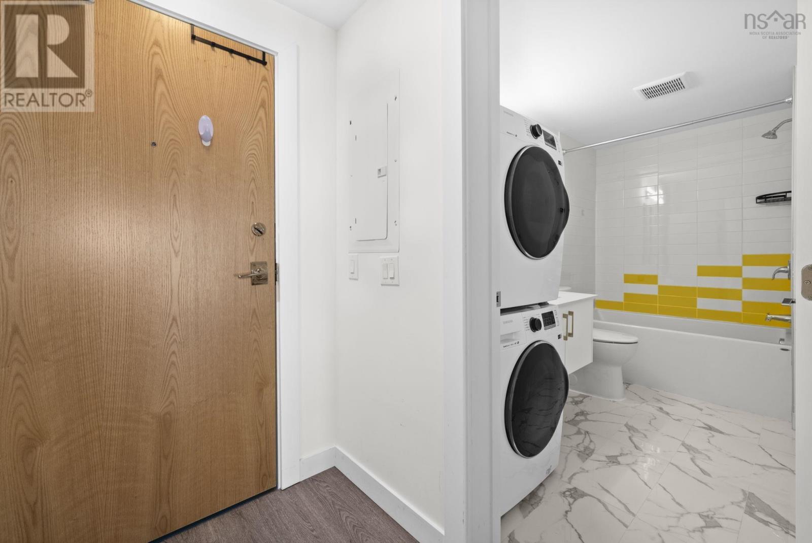 Property 3 of 22 of 306 5684 West Street