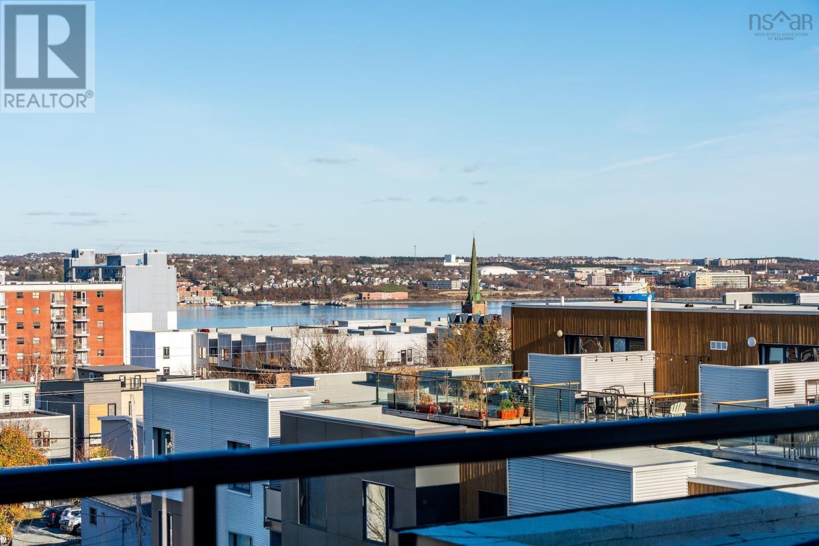 Property 21 of 22 of 306 5684 West Street