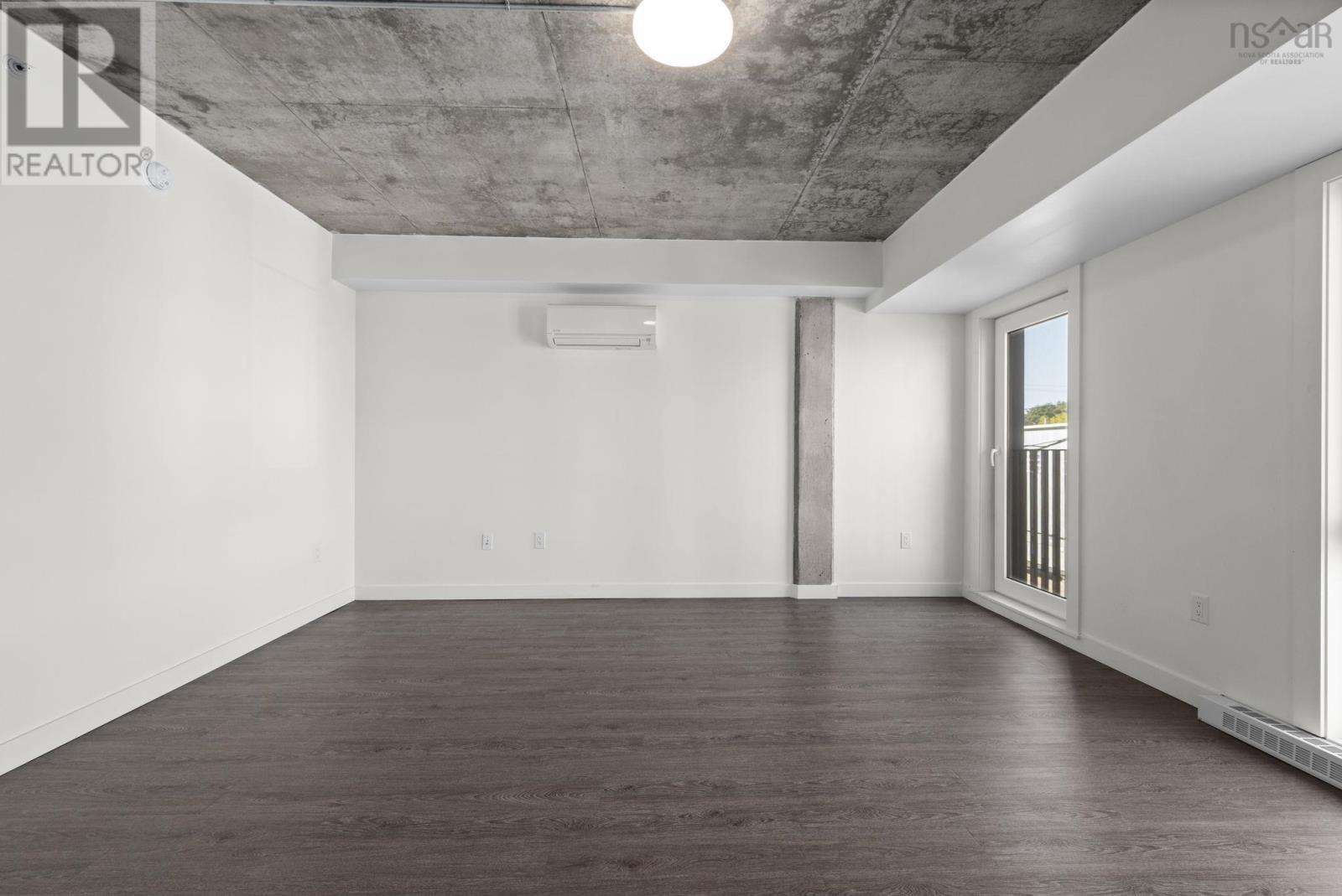 Property 11 of 22 of 306 5684 West Street