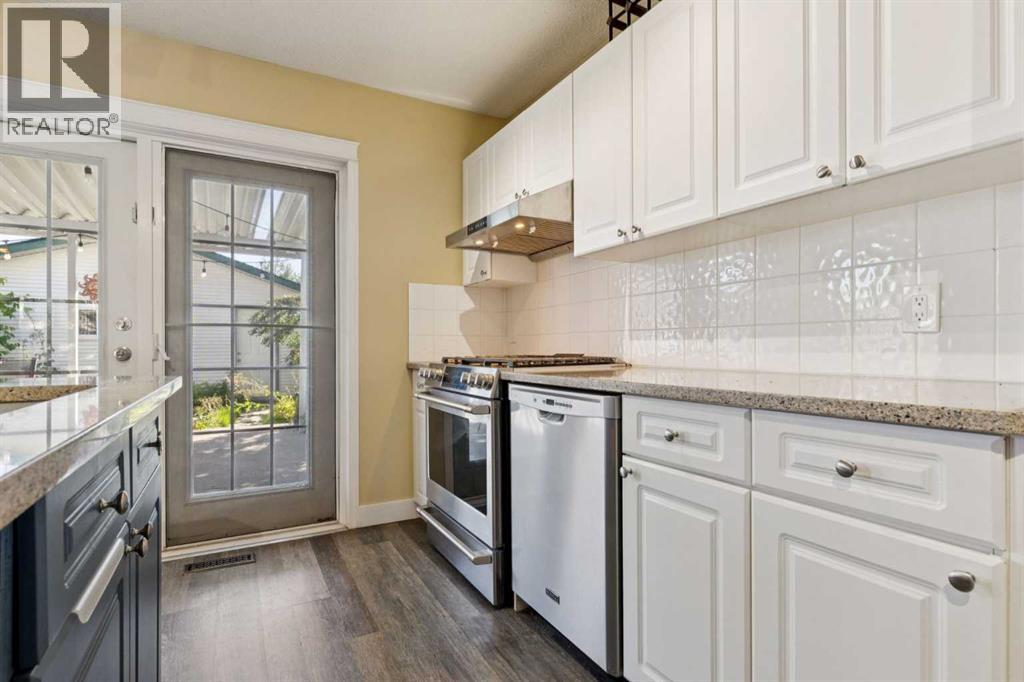 Single Family House for Sale in  Tuscany Drive NW Tuscany Calgary 