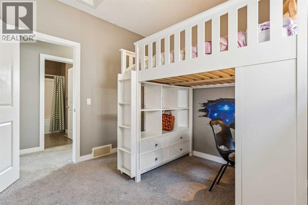 Single Family House for Sale in  Chaparral Valley Place SE Chaparral Calgary 