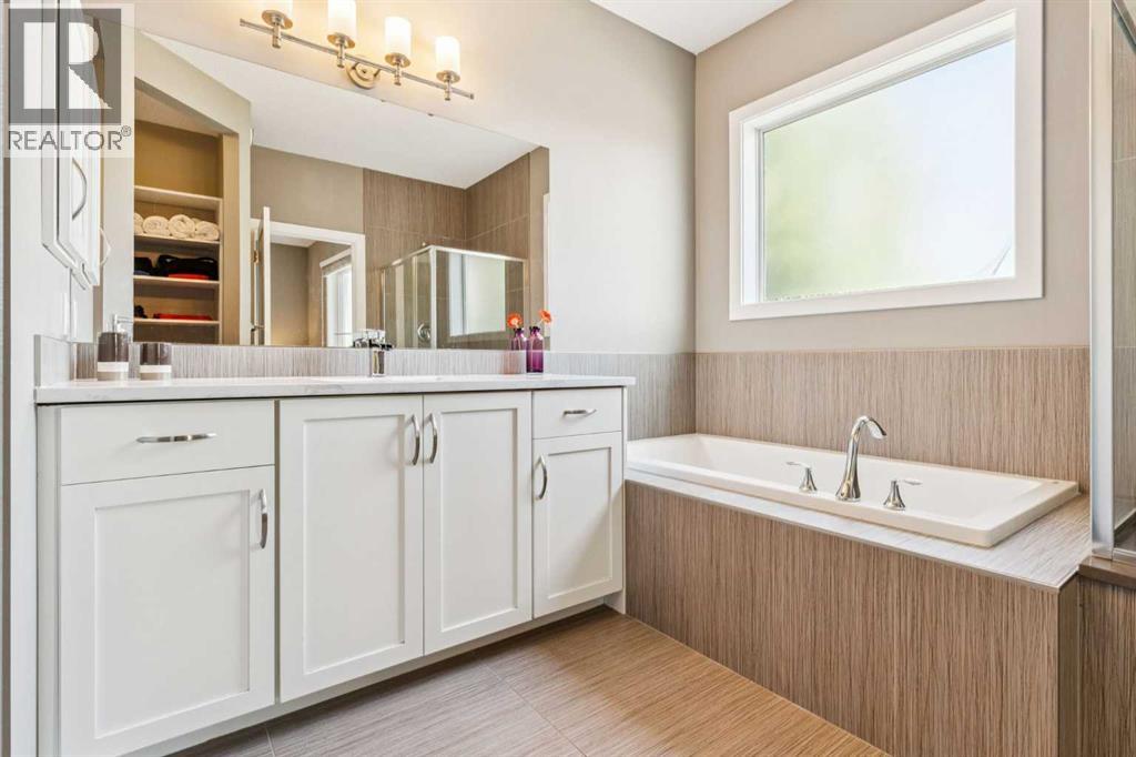 Single Family House for Sale in  Chaparral Valley Place SE Chaparral Calgary 