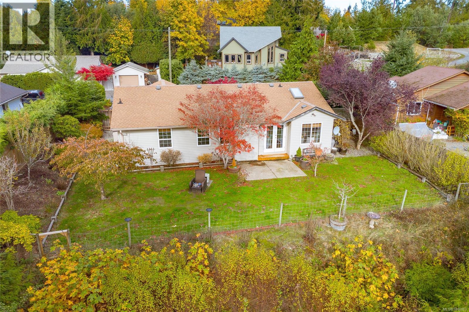 1752 Country Rd, Qualicum Beach