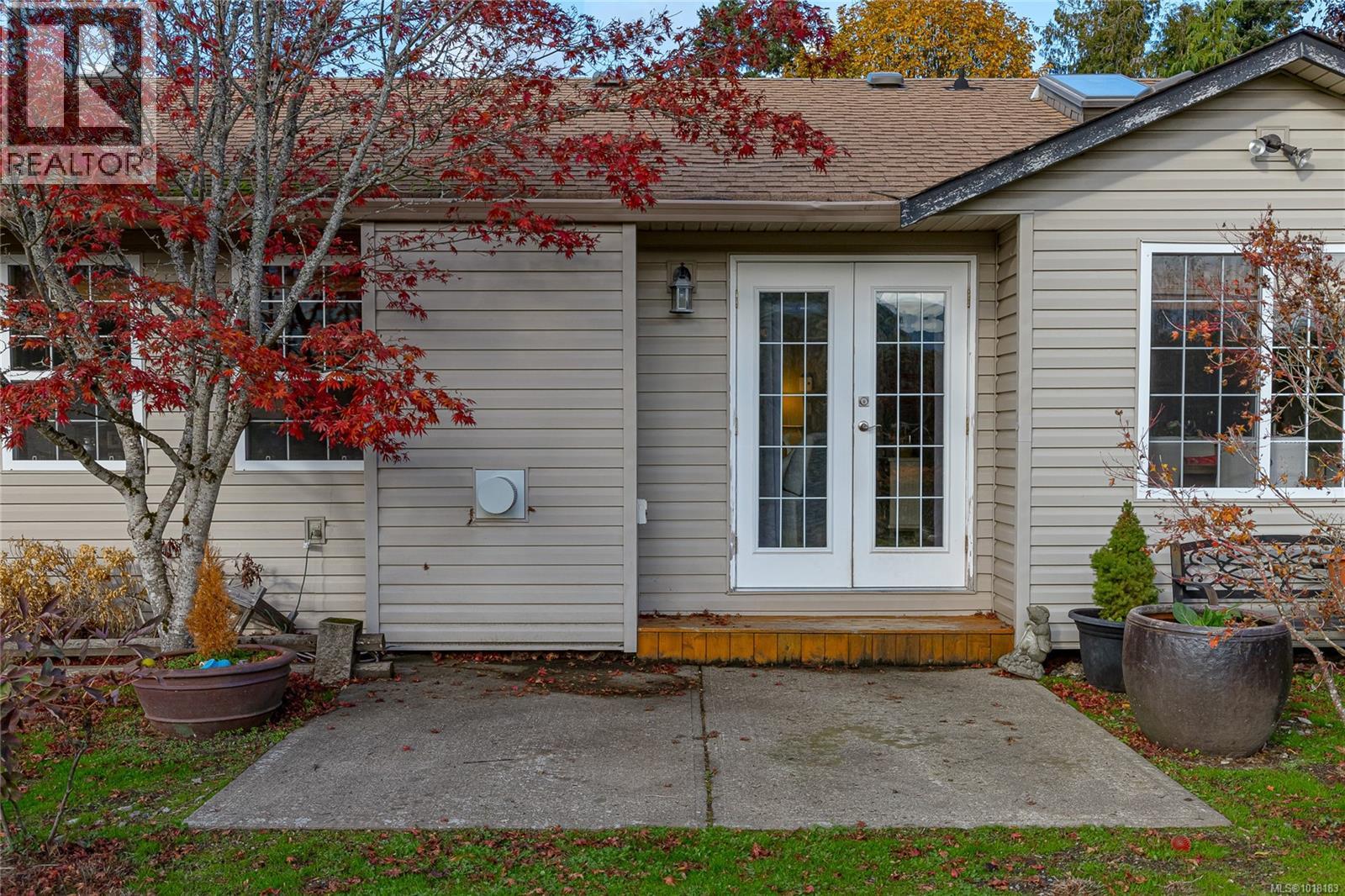 1752 Country Rd, Qualicum Beach