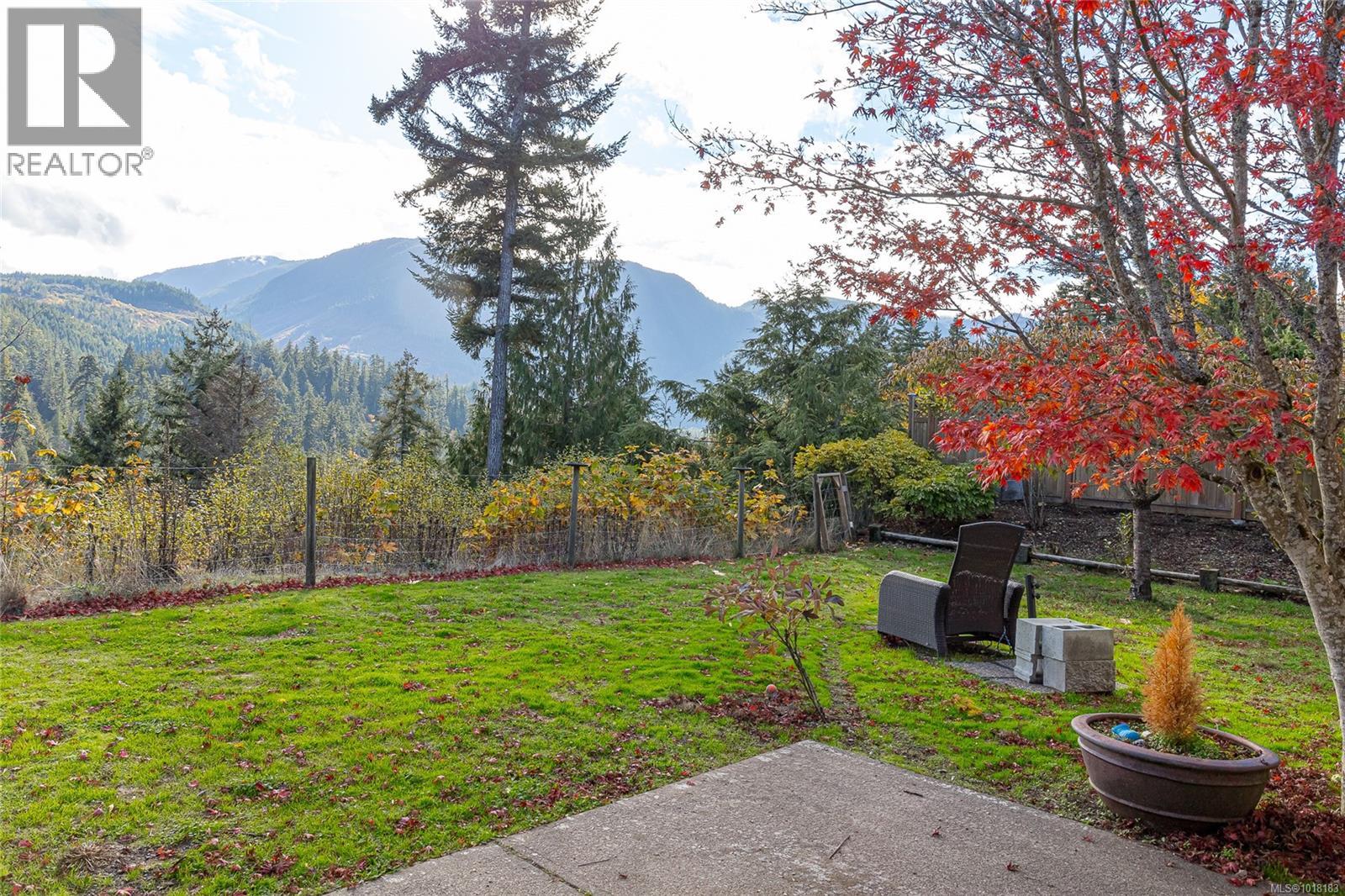 1752 Country Rd, Qualicum Beach