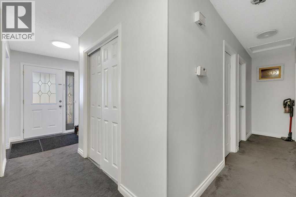 Single Family House Bungalow for Sale in  Templevale Drive NE Temple Calgary 