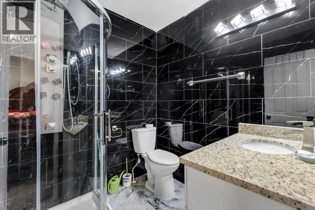 Single Family House Bungalow for Sale in  Templevale Drive NE Temple Calgary 