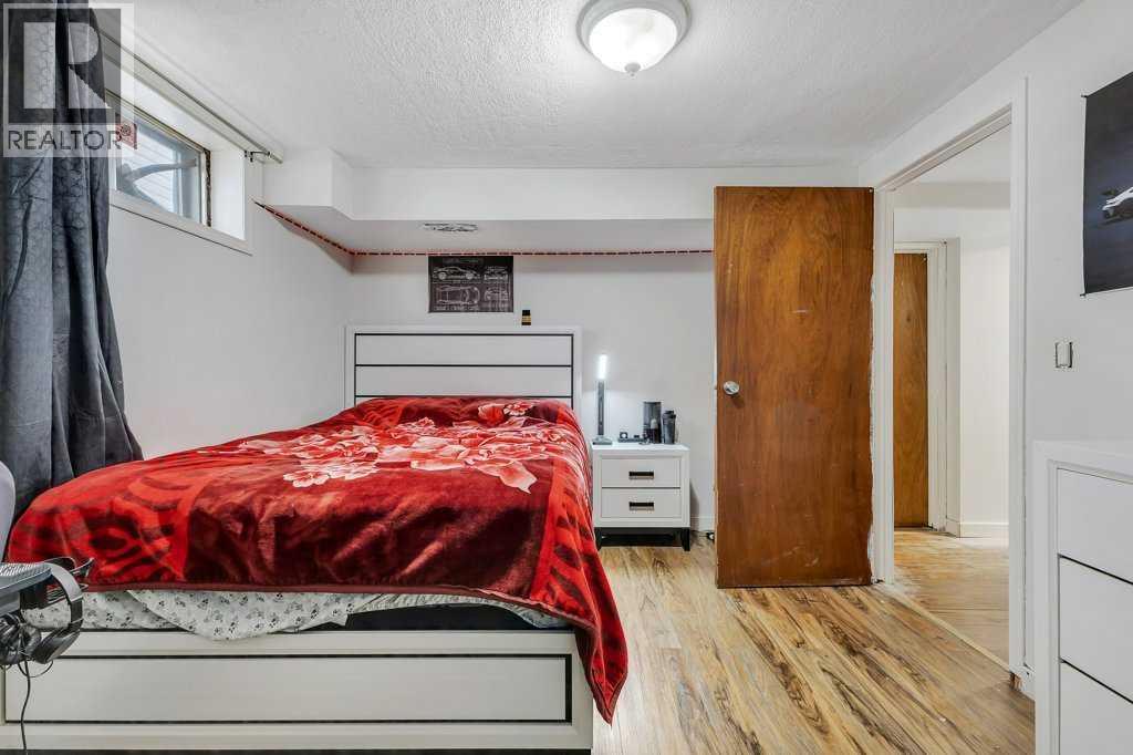 Single Family House Bungalow for Sale in  Templevale Drive NE Temple Calgary 