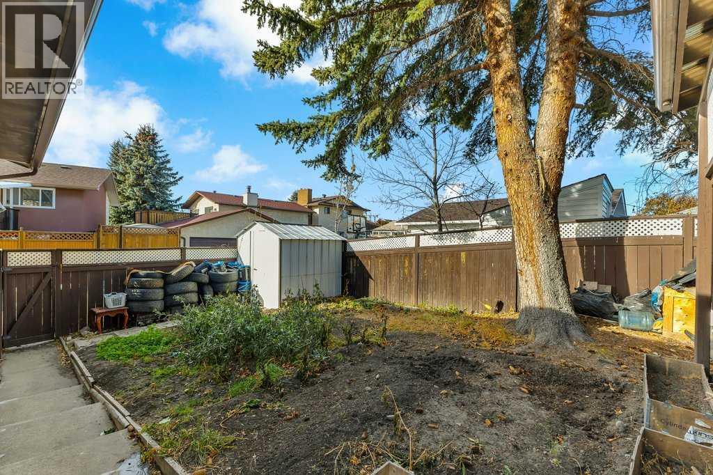 Single Family House Bungalow for Sale in  Templevale Drive NE Temple Calgary 