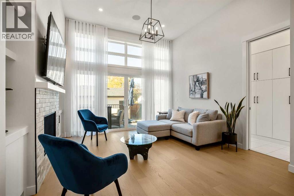 Single Family House for Sale in   Avenue NW Montgomery Calgary 