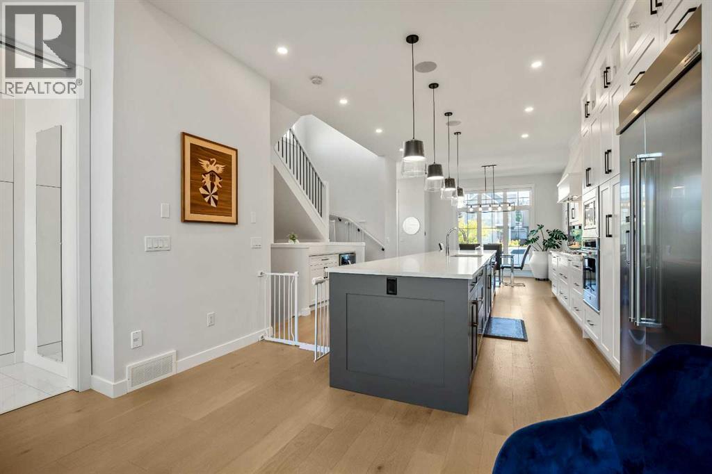 Single Family House for Sale in   Avenue NW Montgomery Calgary 