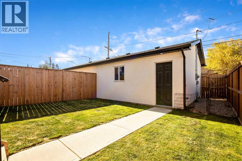 Single Family House for Sale in   Avenue NW Montgomery Calgary 