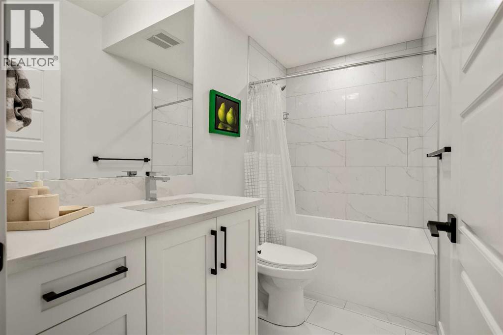 Single Family House for Sale in   Avenue NW Montgomery Calgary 