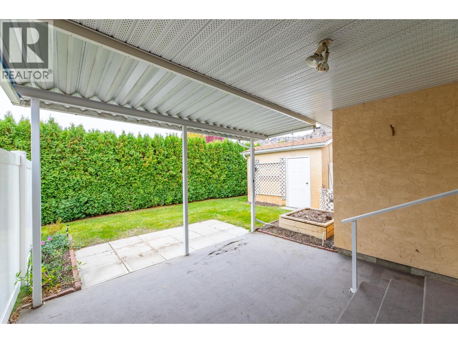 7 145 REDWING Place, Oliver