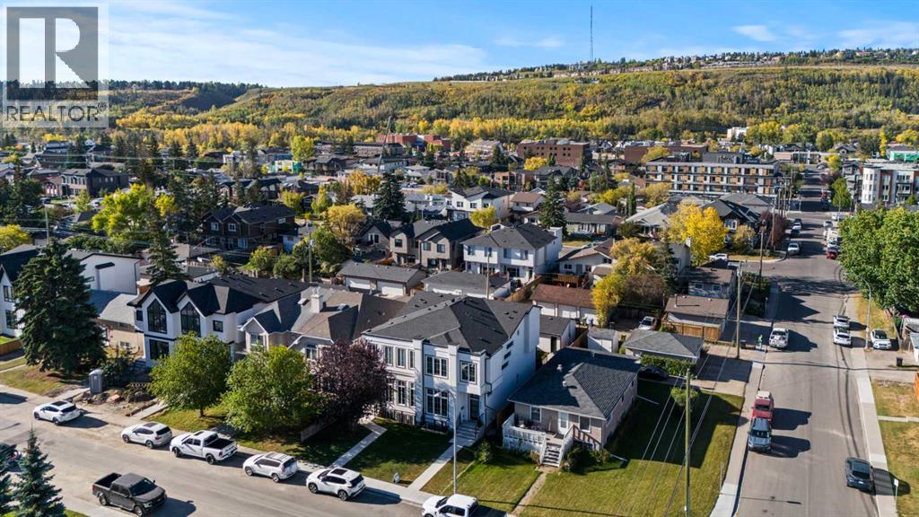Single Family House for Sale in   Avenue NW Montgomery Calgary 