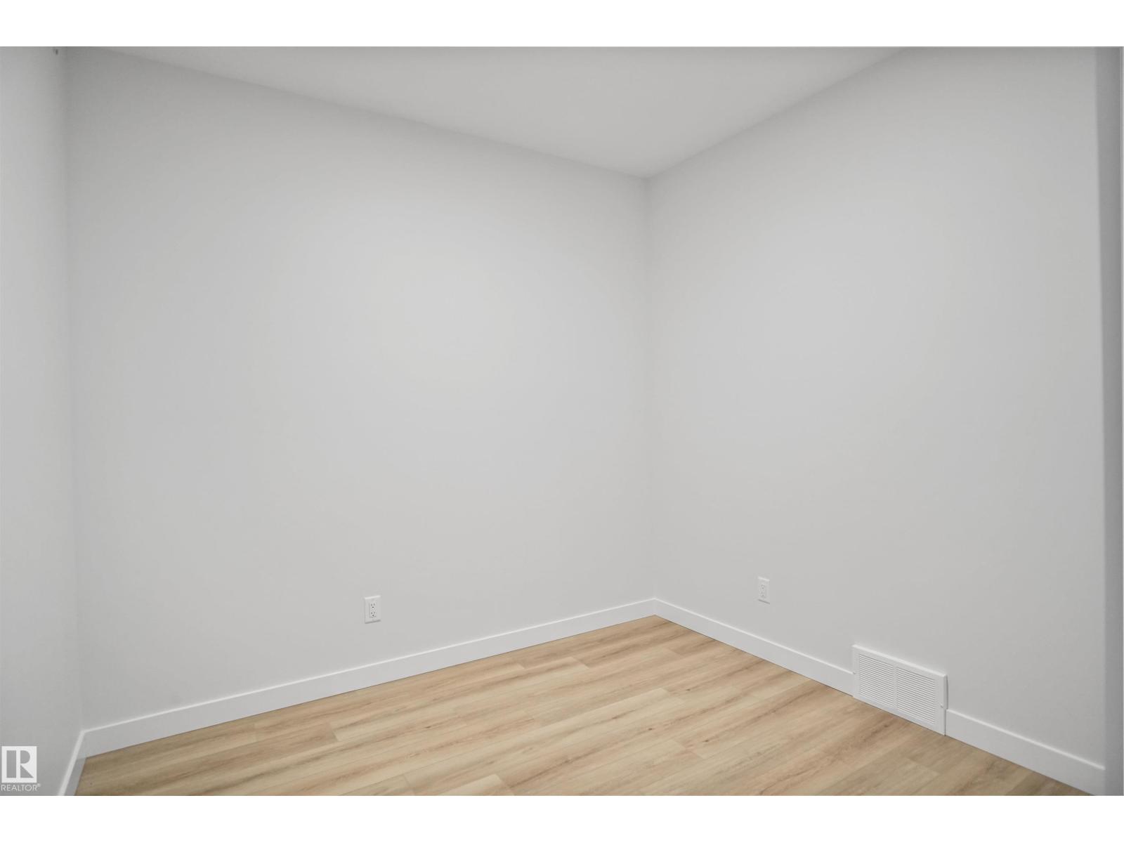 11 Tenuto LI, Spruce Grove