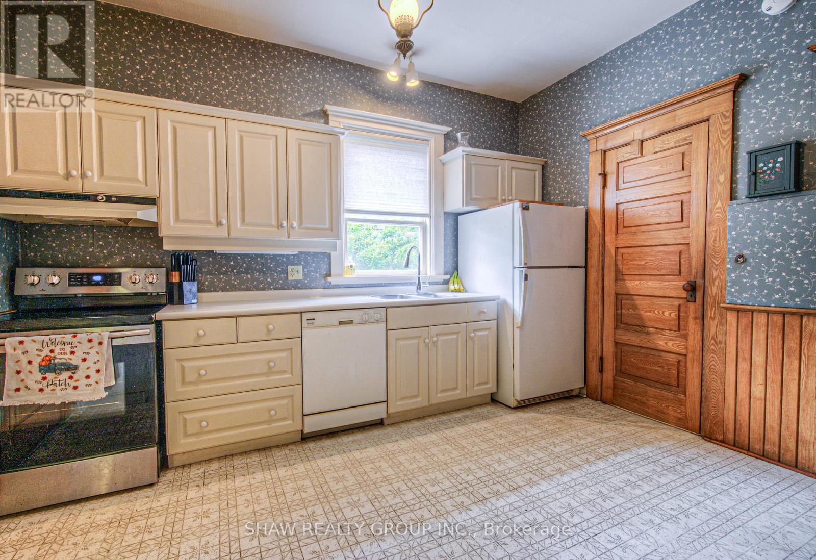 543 QUEENSTON ROAD - 18