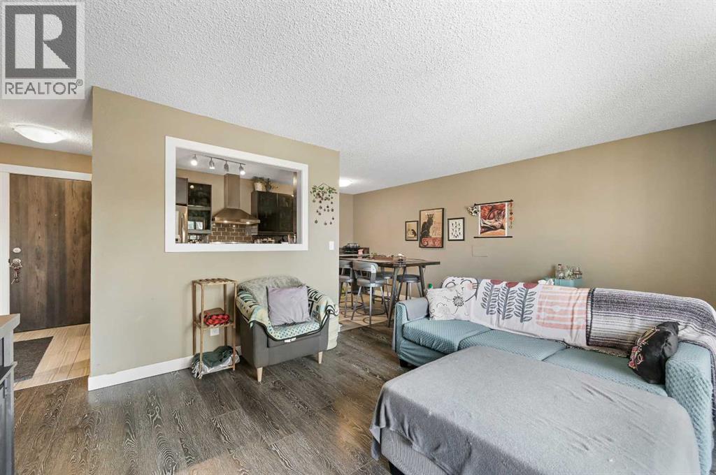 Single Family House for Sale in    Street SW Rosscarrock Calgary 