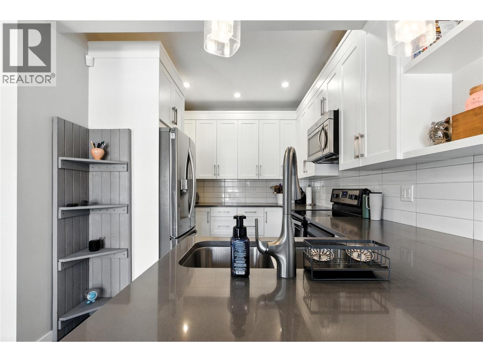 1993 Qu'Appelle Boulevard Unit# 132, Kamloops