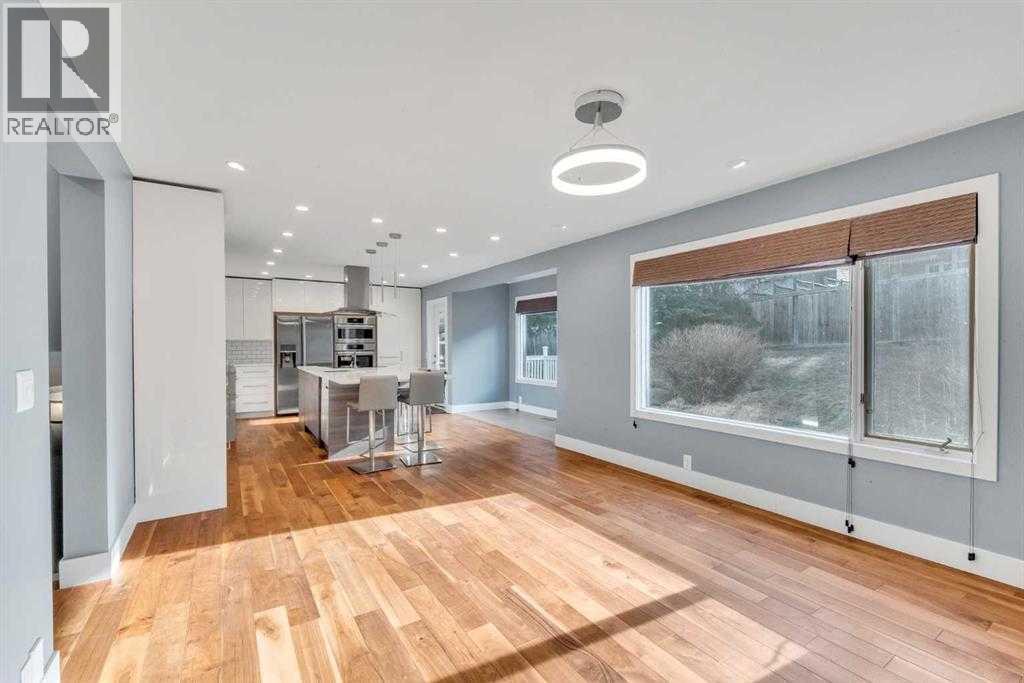 Single Family House for Sale in  Edgebrook Gardens NW Edgemont Calgary 