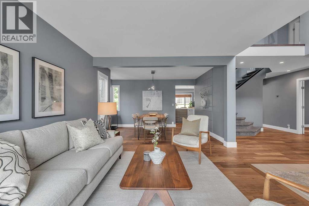 Single Family House for Sale in  Edgebrook Gardens NW Edgemont Calgary 