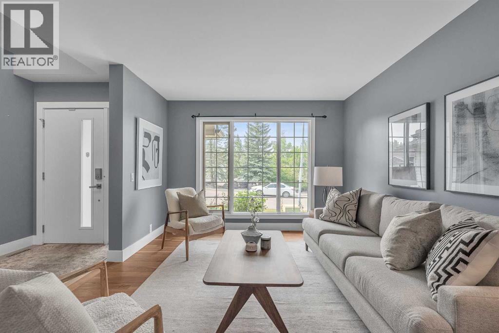 Single Family House for Sale in  Edgebrook Gardens NW Edgemont Calgary 