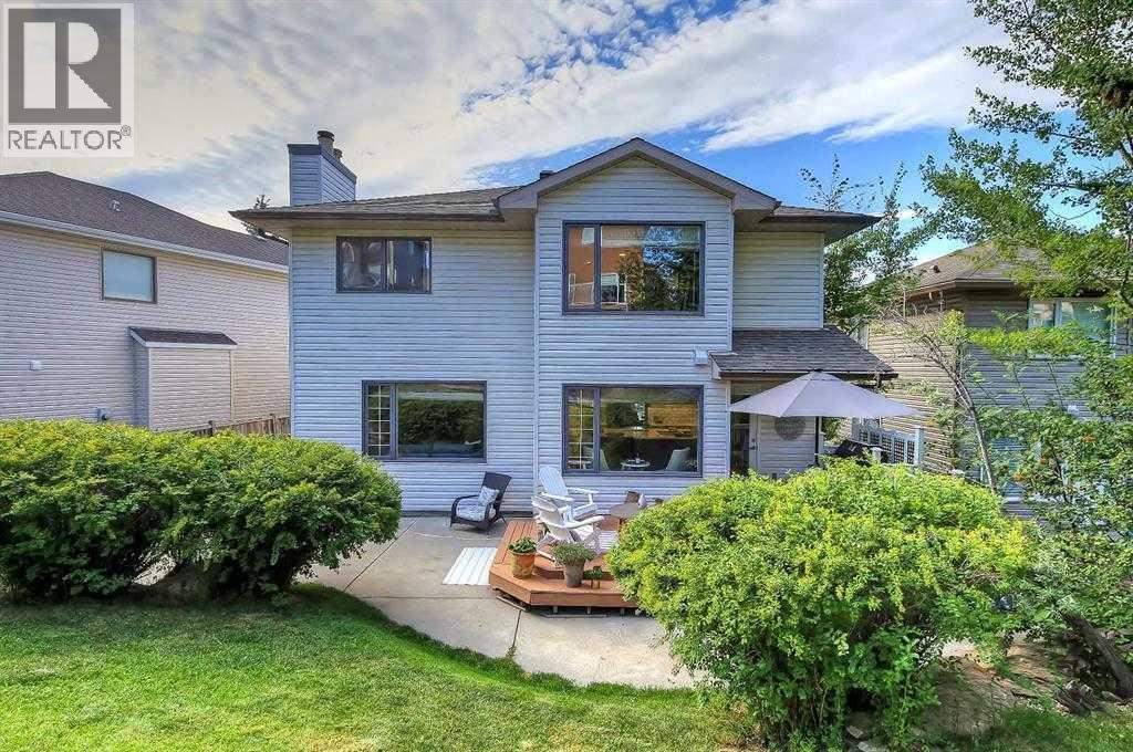 Single Family House for Sale in  Edgebrook Gardens NW Edgemont Calgary 
