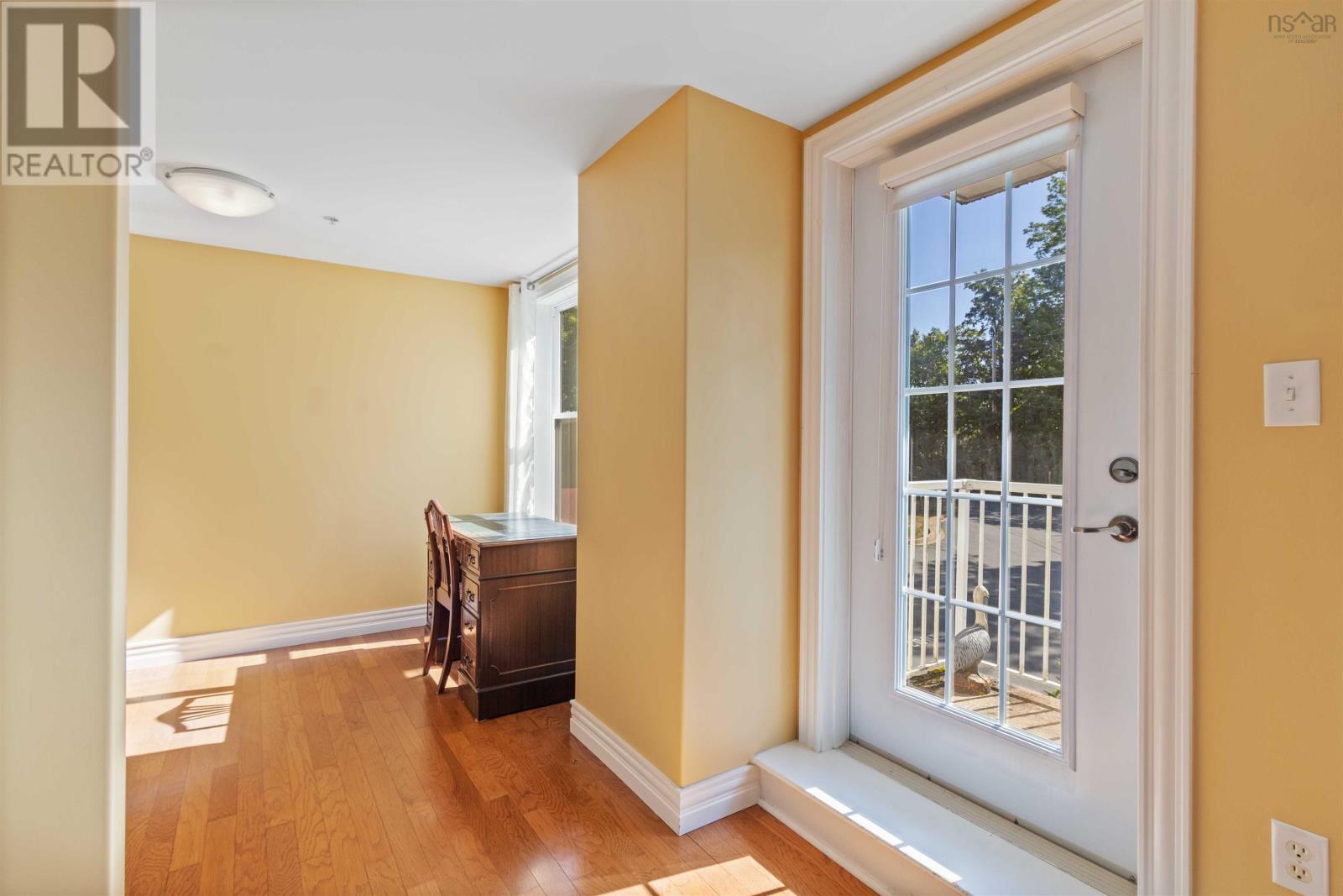 Property 19 of 50 of Unit 101 476 Main Street